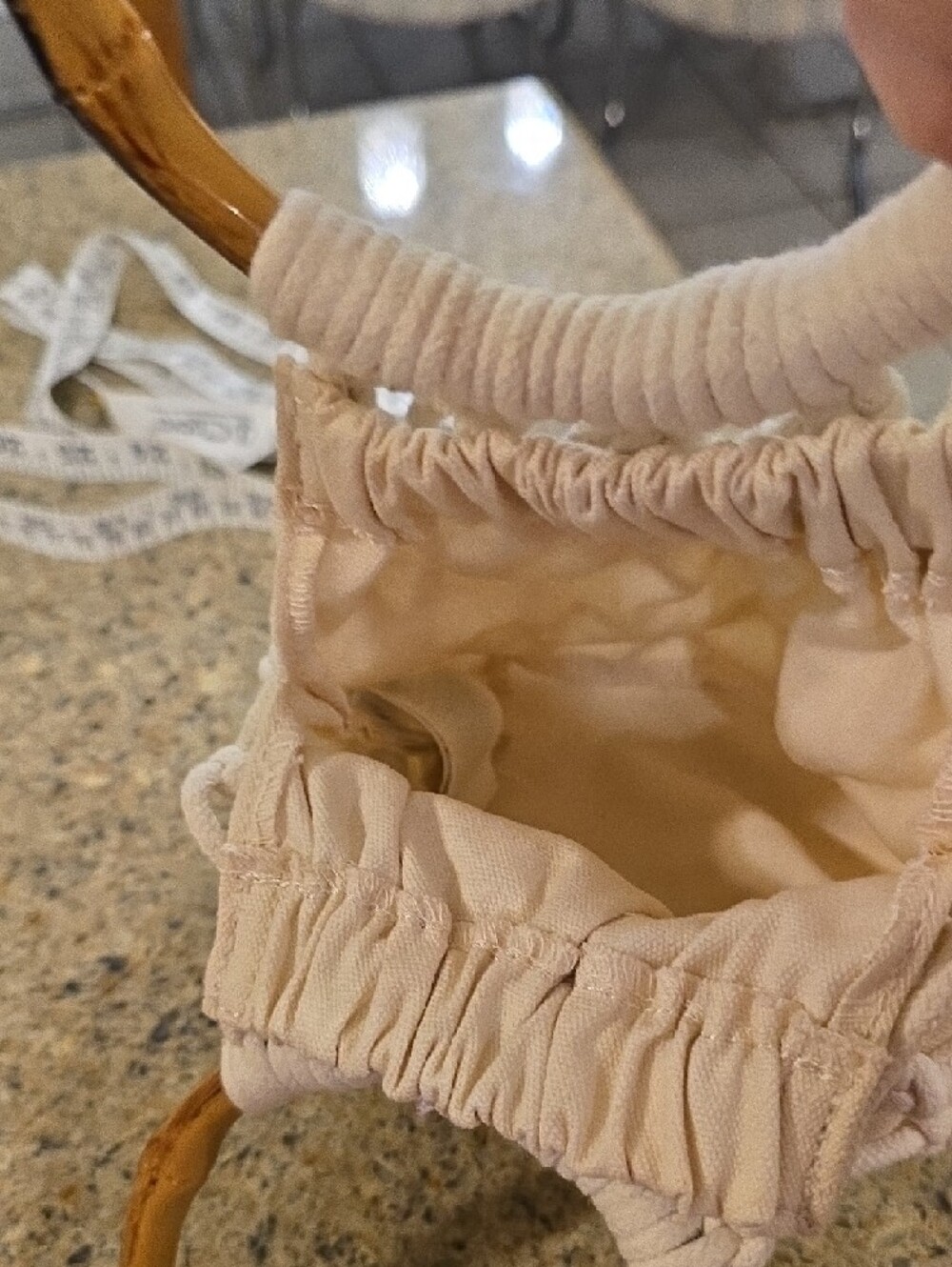 OLD NAVY VINTAGE Macrame Net Bag with Amber Resin Ring Handles - Cream - Picture 4 of 6